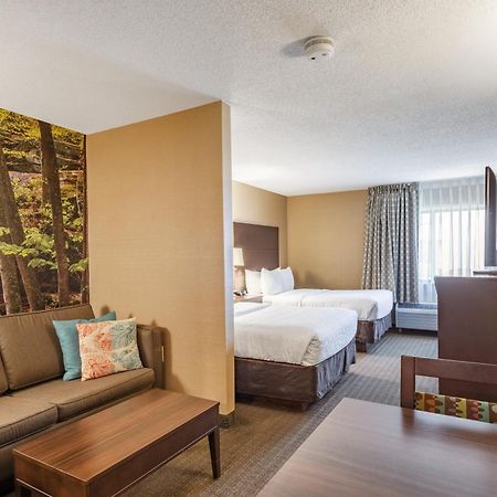Hotel Clarion Pointe Harrisonburg Exterior foto