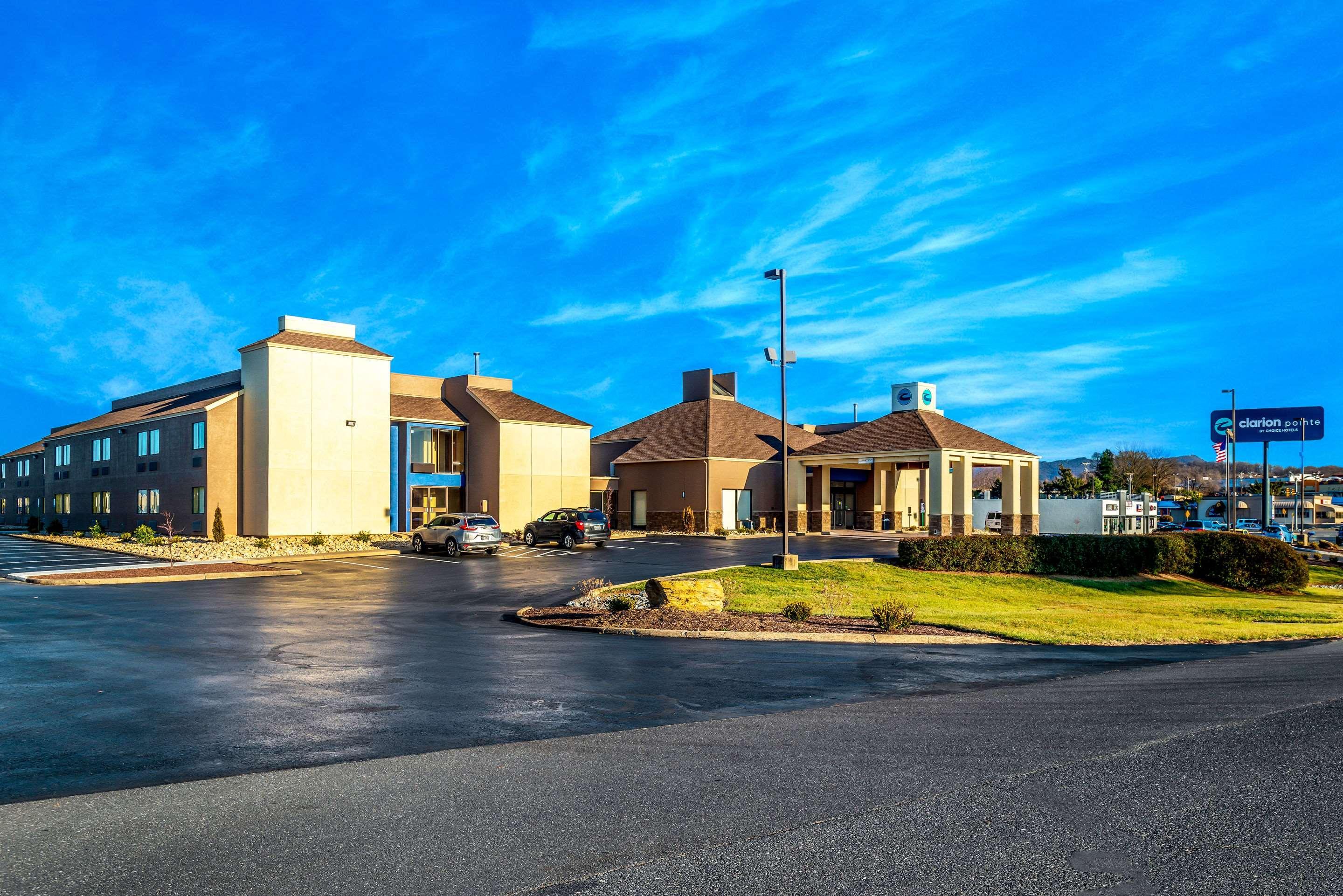 Hotel Clarion Pointe Harrisonburg Exterior foto